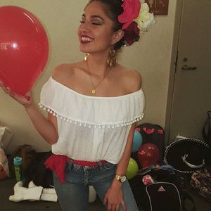 Meet your Posher, Vanessa